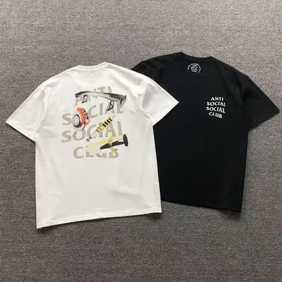 ¥85 ANTI SOCIAL SOCIAL CLUB T-SHIRT 4050131002(im 170cm 60kg i wear size L in the phot)
