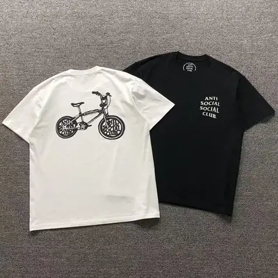 ¥85 ANTI SOCIAL SOCIAL CLUB T-SHIRT 4050130902(im 170cm 60kg i wear size L in the phot)