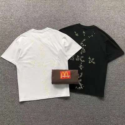 ￥78 TRAVIS SCOTT MCDONALD T-SHIRT 5052110391（im 170cm 60kg i wear size S in the phot）
