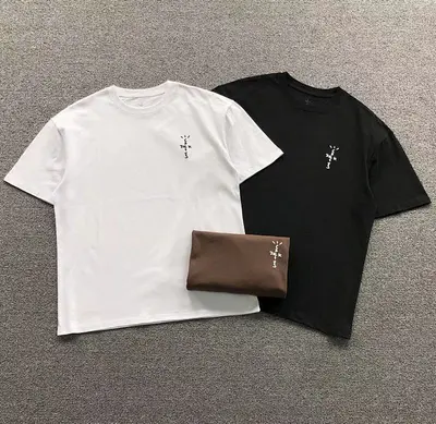￥78 TRAVIS SCOTT T-SHIRT 5052110291（im 170cm 60kg i wear size S in the phot）