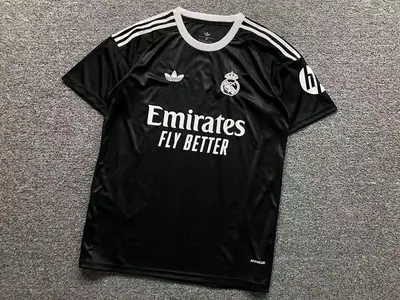 ￥78 FOOTBALL T-SHIRT 11052205002（ im 170cm 60kg i wear size M in the phot）