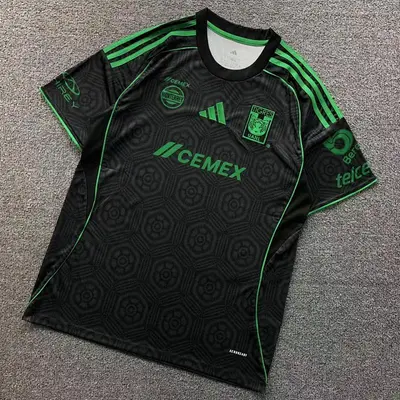 ￥75 FOOTBALL T-SHIRT 11052204002（im 170cm 60kg i wear size L in the phot）