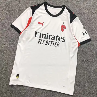 ￥75 FOOTBALL T-SHIRT 11052301002（im 170cm 60kg i wear size L in the phot）