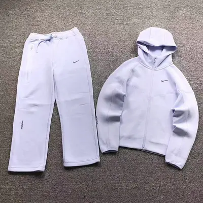 ¥235 N⭐K⭐ HOODIE TROUSERS 4105290193(im 170cm 60kg i wear size M in the phot)