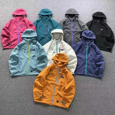￥135 PATAGONIA TRENCH COAT 560107108（im 170cm 60kg i wear size S in the phot）