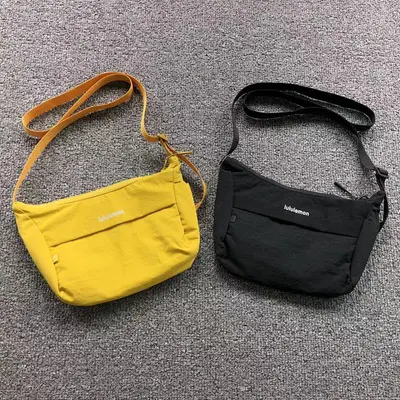 ￥138 LULULEMON BAG 4106031277 ( 长23CM*宽5CM*高16CM)