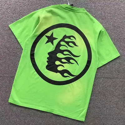¥135 HELLSTAR T-SHIRT 3106071872(im 170cm 60kg i wear size M in the phot)