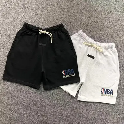 ￥85 FOG NBA BASKETBALL SHORTS 11061026119（im 170cm 60kg i wear size M in the phot）