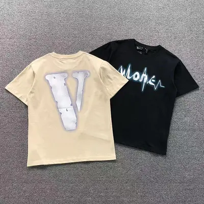 ￥68 VLONE T-SHIRT 56120191（im 170cm 60kg i wear size S in the phot）
