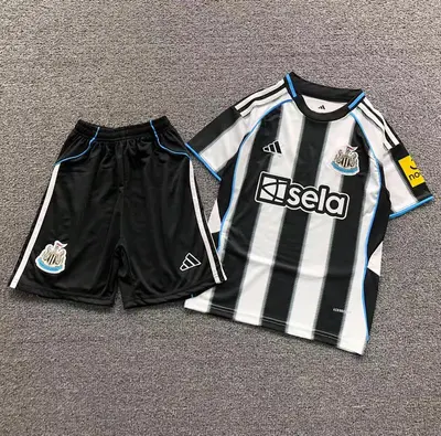 ￥75 FOOTBALL T-SHIRT SHORTS CHILD 11061307002