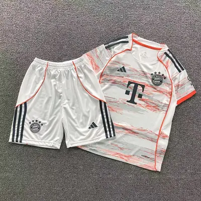￥75 FOOTBALL T-SHIRT SHORTS CHILD 11061306002