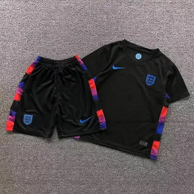 ￥75 FOOTBALL T-SHIRT SHORTS CHILD 11061302002