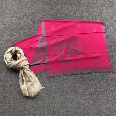 ￥78 H⭐R⭐⭐S SCARF 561605102 (长180CM*宽85CM*)