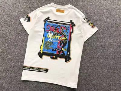 ￥108 L⭐ T-SHIRT 41062606126（im 170cm 60kg i wear size XS in the phot）