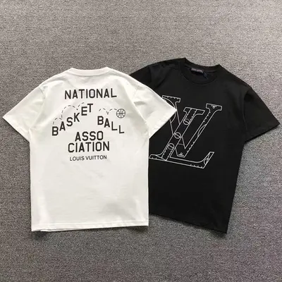 ￥108 L⭐ T-SHIRT 41062609126（im 170cm 60kg i wear size XS in the phot）