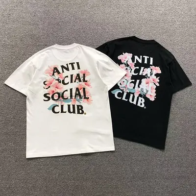 ￥85 ANTI SOCIAL SOCIAL CLUB T-SHIRT 3106260902（im 170cm 60kg i wear size L in the phot）