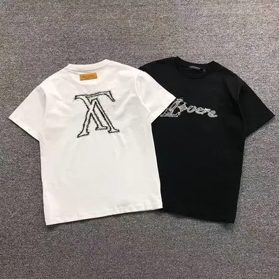 ¥118 L⭐ T-SHIRT 41062617126(im 170cm 60kg i wear size XS in the phot)