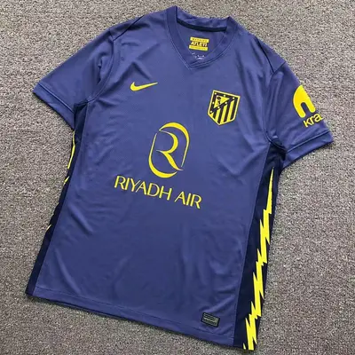 ¥75 FOOTBALL T-SHIRT 11062731002(im 170cm 60kg i wear size L in the phot)