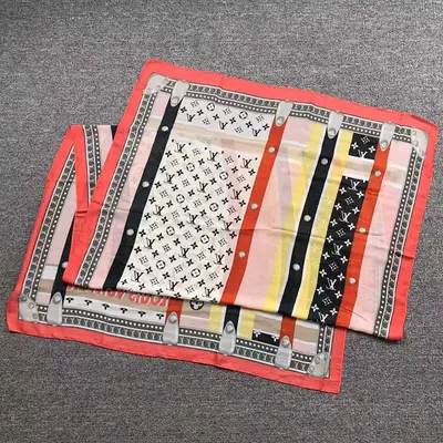 ¥85 L⭐ SCARF 31062828102(长180CM*宽90CM*)