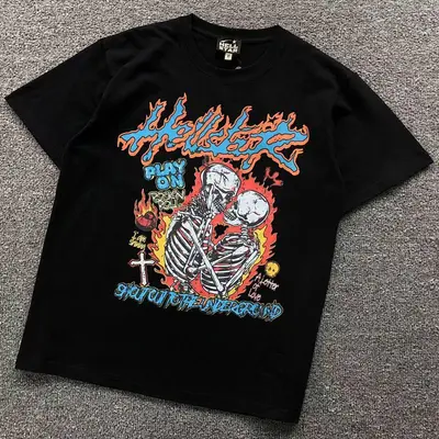 ¥85 HELLSTAR T-SHIRT 56281289(im 170cm 60kg i wear size S in the phot)