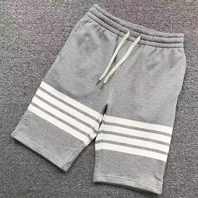 ¥125 THOM BROWNE SHORTS 31063010122(im 170cm 60kg i wear size 1 in the phot)