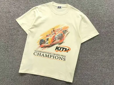 ￥95 KITH T-SHIRT 57044195（im 170cm 60kg i wear size S in the phot）