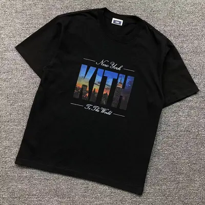 ￥95 KITH T-SHIRT 57040595（im 170cm 60kg i wear size S in the phot）