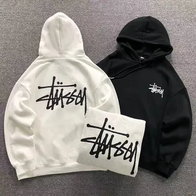 ¥178 STUSSY HOODIE 4107070277(im 170cm 60kg i wear size S in the phot)