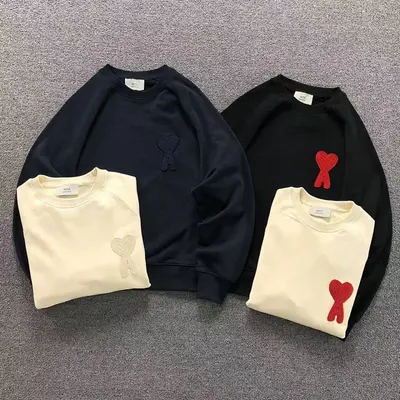 ¥128 AMI HOODIE 3107080621(im 170cm 60kg i wear size S in the phot)