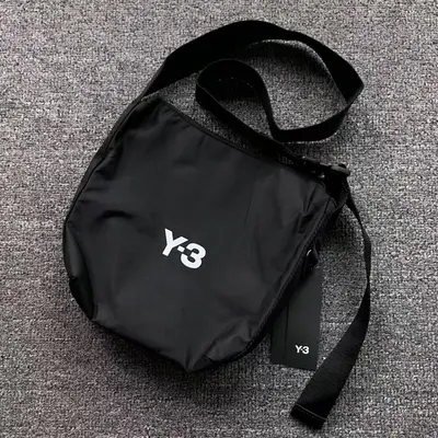 ￥235 Y-3 BAG 4107081775 ( 长28CM*宽5CM*高28CM)
