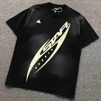 ¥135 HELLSTAR T-SHIRT 3107150472(im 170cm 60kg i wear size M in the phot)