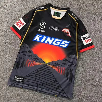 ¥115 FOOTBALL T-SHIRT 11071926002(im 170cm 60kg i wear size L in the phot)