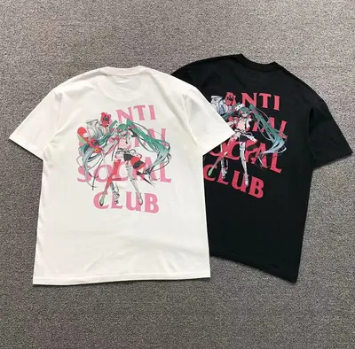 ￥85 ANTI SOCIAL SOCIAL CLUB T-SHIRT 3107311702（im 170cm 60kg i wear size L in the phot）