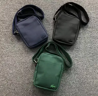 ￥78 LACOSTE BAG 1108010666 ( 长17CM*宽4CM*高22CM)