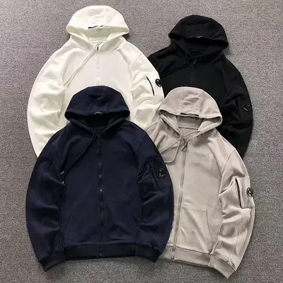 ¥135 CP HOODIE 1108040555(im 170cm 60kg i wear size L in the phot)