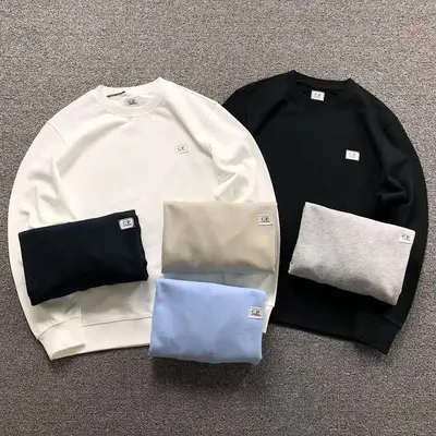 ¥98 CP HOODIE 1108041255(im 170cm 60kg i wear size M in the phot)