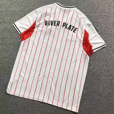 ￥88 FOOTBALL T-SHIRT 11081246002（im 170cm 60kg i wear size L in the phot）