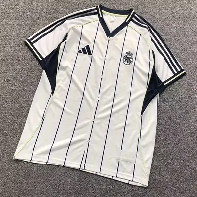￥88 FOOTBALL T-SHIRT 11081245002（im 170cm 60kg i wear size L in the phot）
