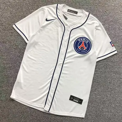 ￥88 FOOTBALL T-SHIRT 11081266002（im 170cm 60kg i wear size L in the phot）
