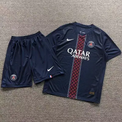 ¥75 FOOTBALL T-SHIRT SHORTS 11081232002(im 170cm 60kg i wear size L in the phot)