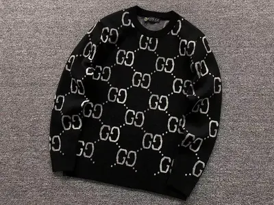 ¥208 G⭐C⭐I SWEATER 3108131721(im 170cm 60kg i wear size L in the phot)