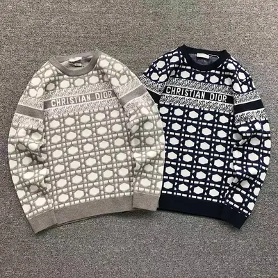 ¥208 D⭐O⭐ SWEATER 3108131021(im 170cm 60kg i wear size L in the phot)
