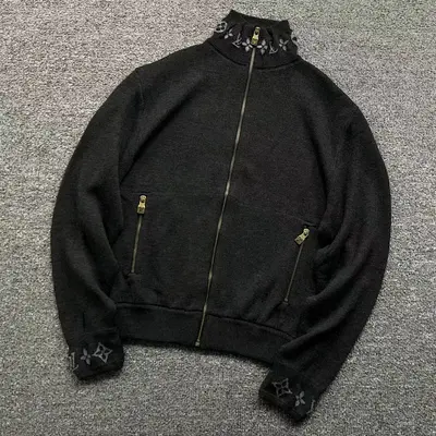 ¥245 L⭐ SWEATER 11081304104(im 170cm 60kg i wear size S in the phot)