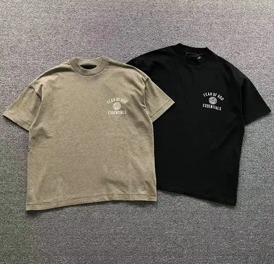 ¥95 FOG T-SHIRT 41081403135(im 170cm 60kg i wear size XS in the phot)