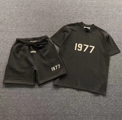 TOP ¥95 SHORTS ¥108 FOG T-SHIRT SHORTS 41081409135(im 170cm 60kg i wear size S in the phot)