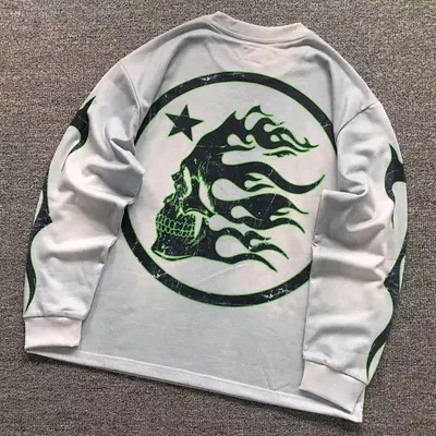￥98 HELLSTAR LONG SLEEVED 58160571（im 170cm 60kg i wear size M in the phot）