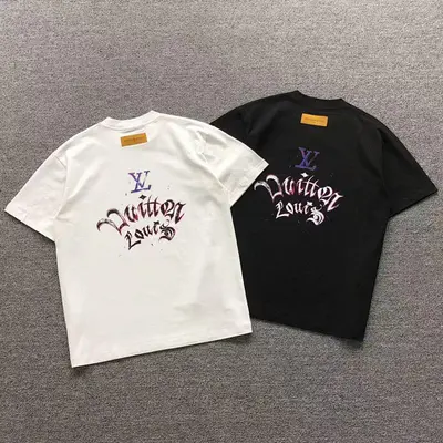 ¥108 L⭐T-SHIRT 41081904133(im 170cm 60kg i wear size M in the phot)