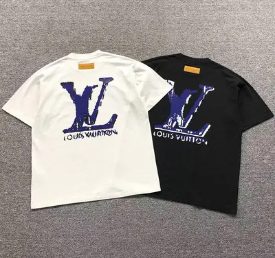 ¥108 L⭐T-SHIRT 41081921133(im 170cm 60kg i wear size XL in the phot)