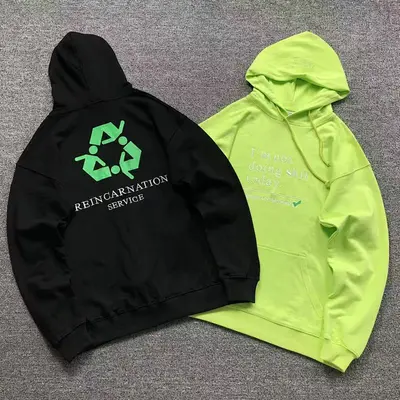 ¥158 VETEMENTS HOODIE 482316145(im 170cm 60kg i wear size S in the phot)
