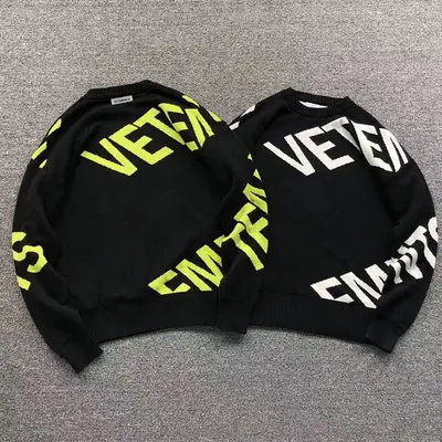 ￥158 VETEMENTS SWEATER 482303145（im 170cm 60kg i wear size S in the phot）